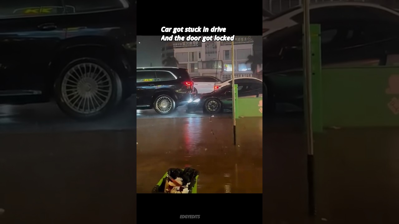 McLaren keeps on hitting benz in the bumper #car #carlover #mclaren