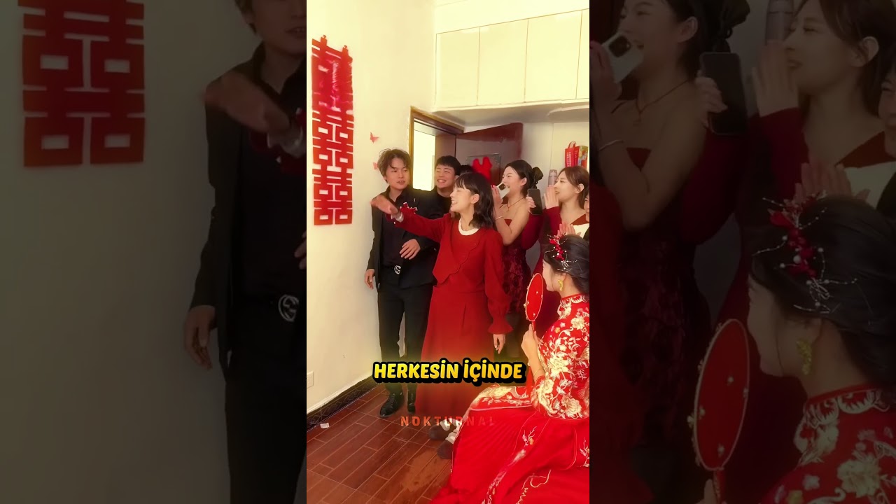Gelin Kocasını Herkesin İçinde Korudu ❤️
