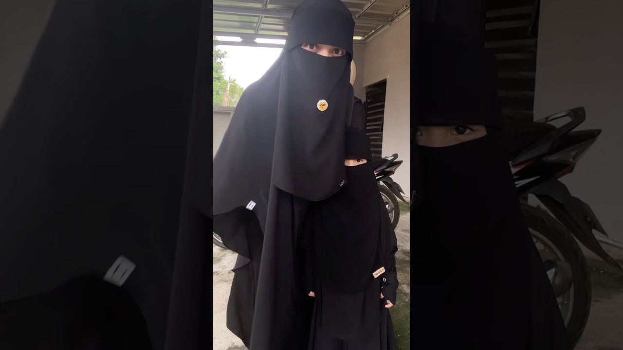 Anak sudah 3 tapi masih naik motor?