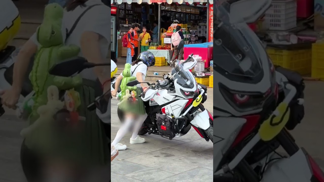 Mau Pake motor Gede....Tapi Kakinya gak Nyampe