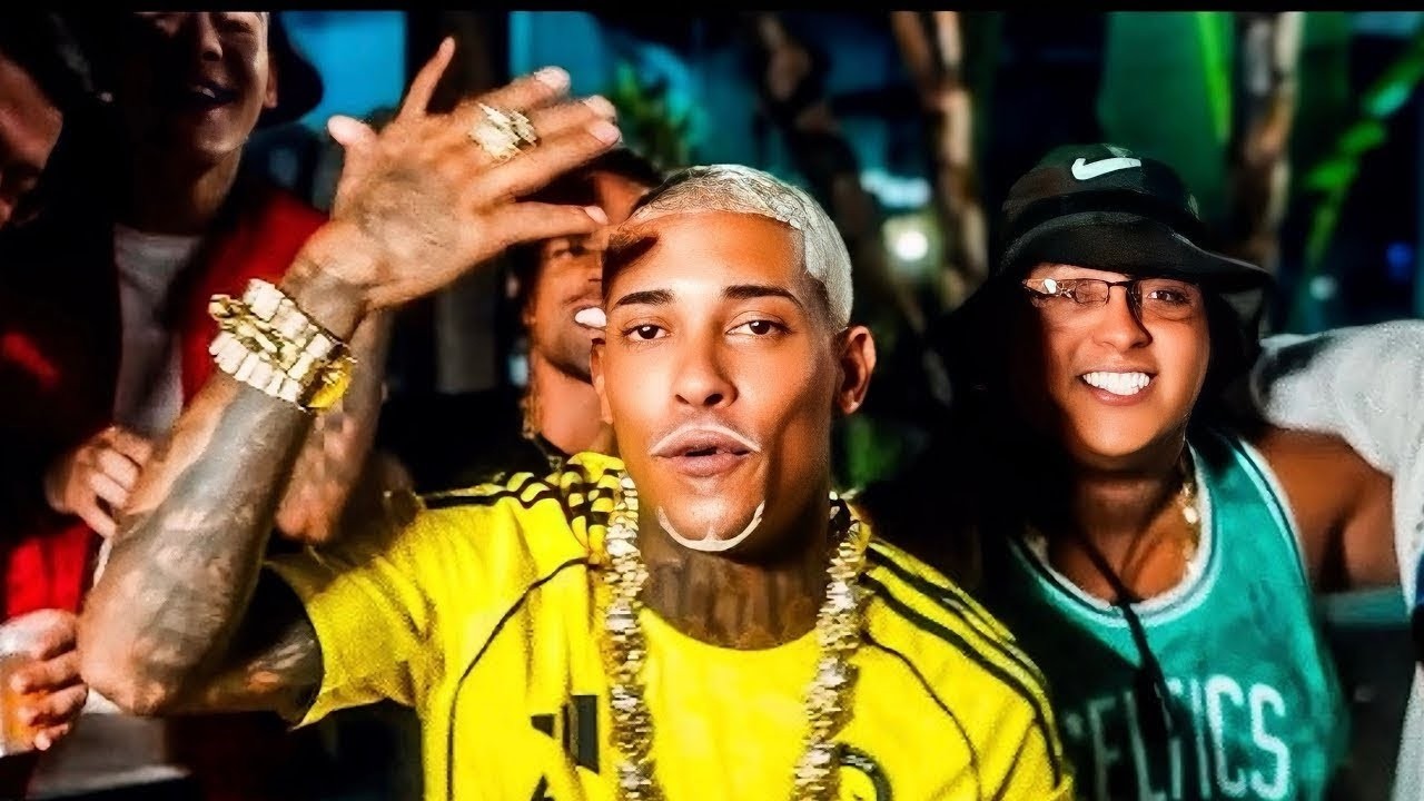 EU PREFIRO A RUA - MC Poze do Rodo, MC Ryan SP, MC Rodrigo do CN e Real Fubá (Web Clipe)