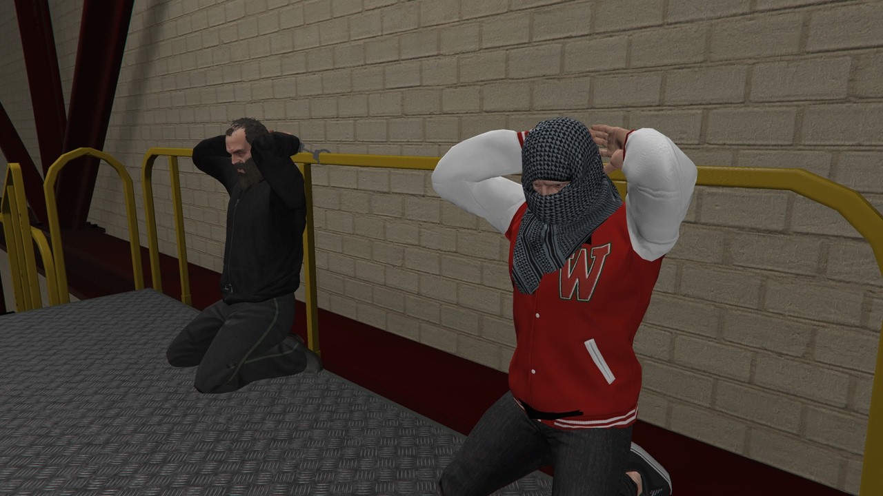 سەرکێشیەکەی ترێڤەر و کاکە حەمە