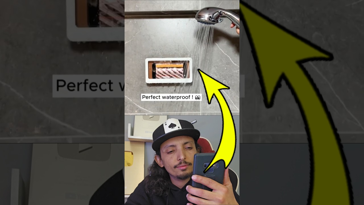 تجربة أغرب حامل للهاتف ضد الماء ـ للحمام فقط 😱