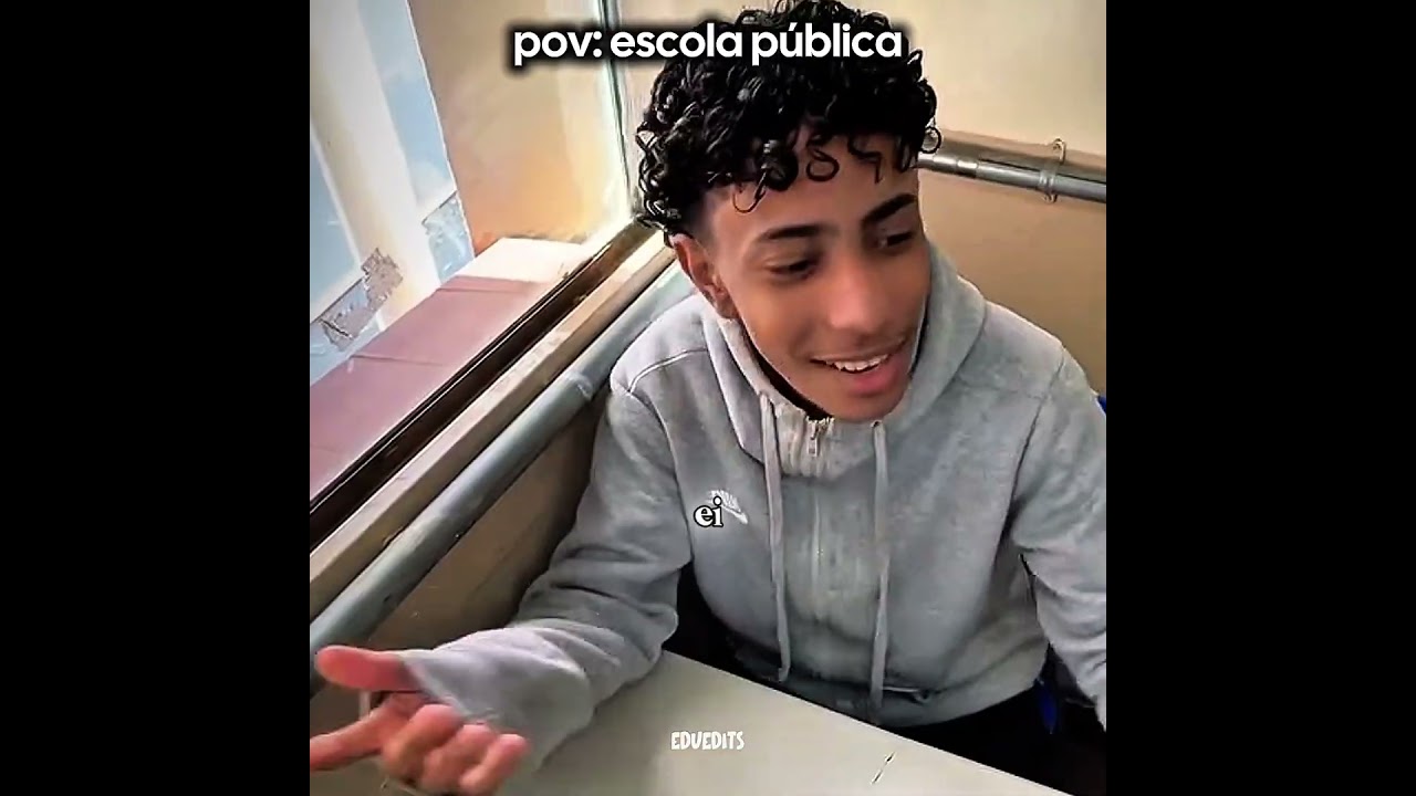 passarinho fuxiqueiro kkkk #humor  #engraçado #escola