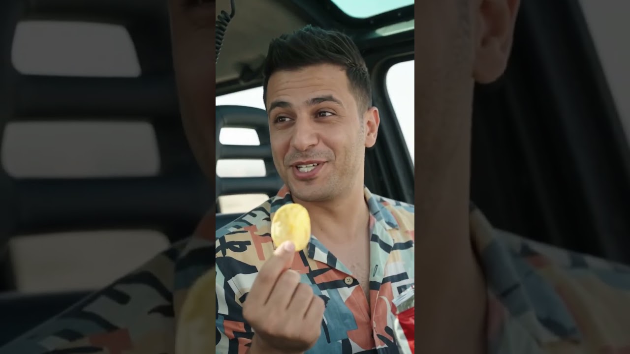 اختار الشبس ورمته من الطيارة! 🚁🥔😂