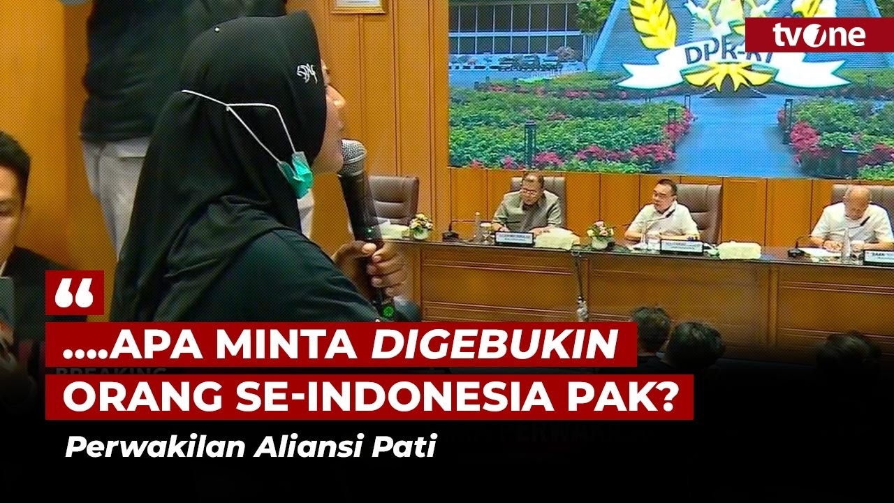 "Kalian Disini Enak-enakkan" Emak-emak Aliansi Pati Meledak-ledak di Depan DPR | tvOne