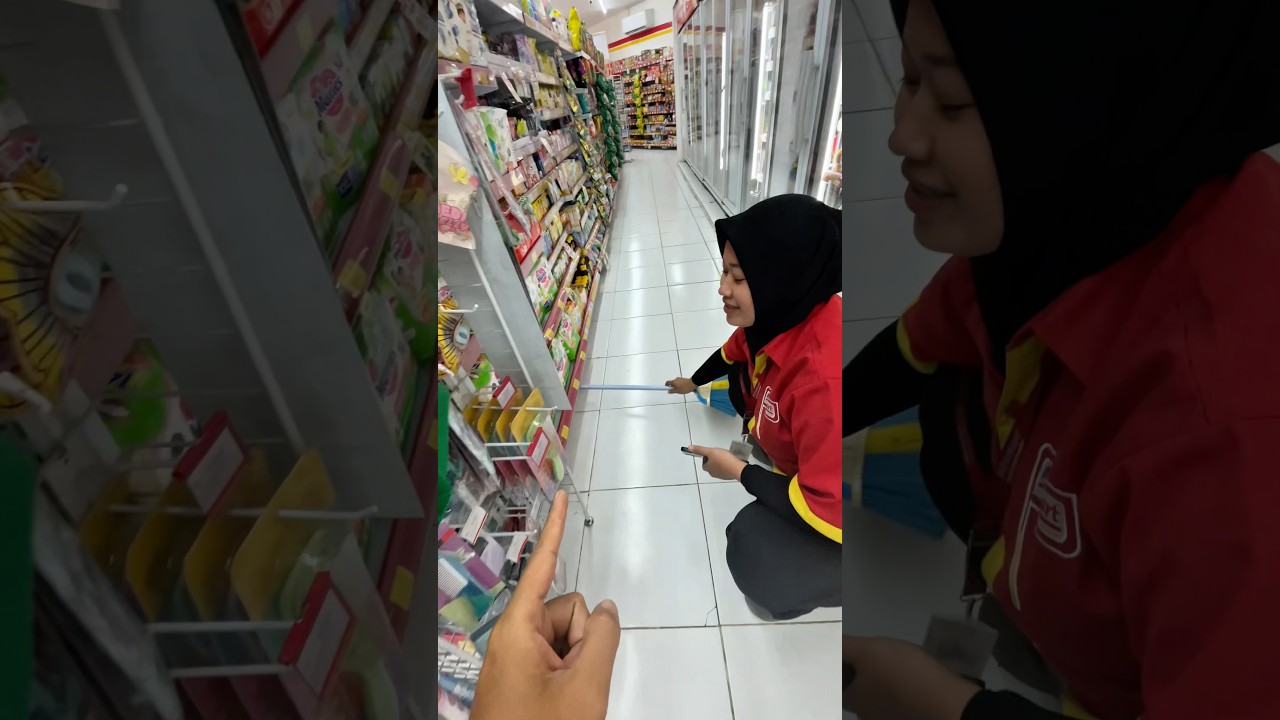 Usir kucing berantem pake sapu #trendingshorts