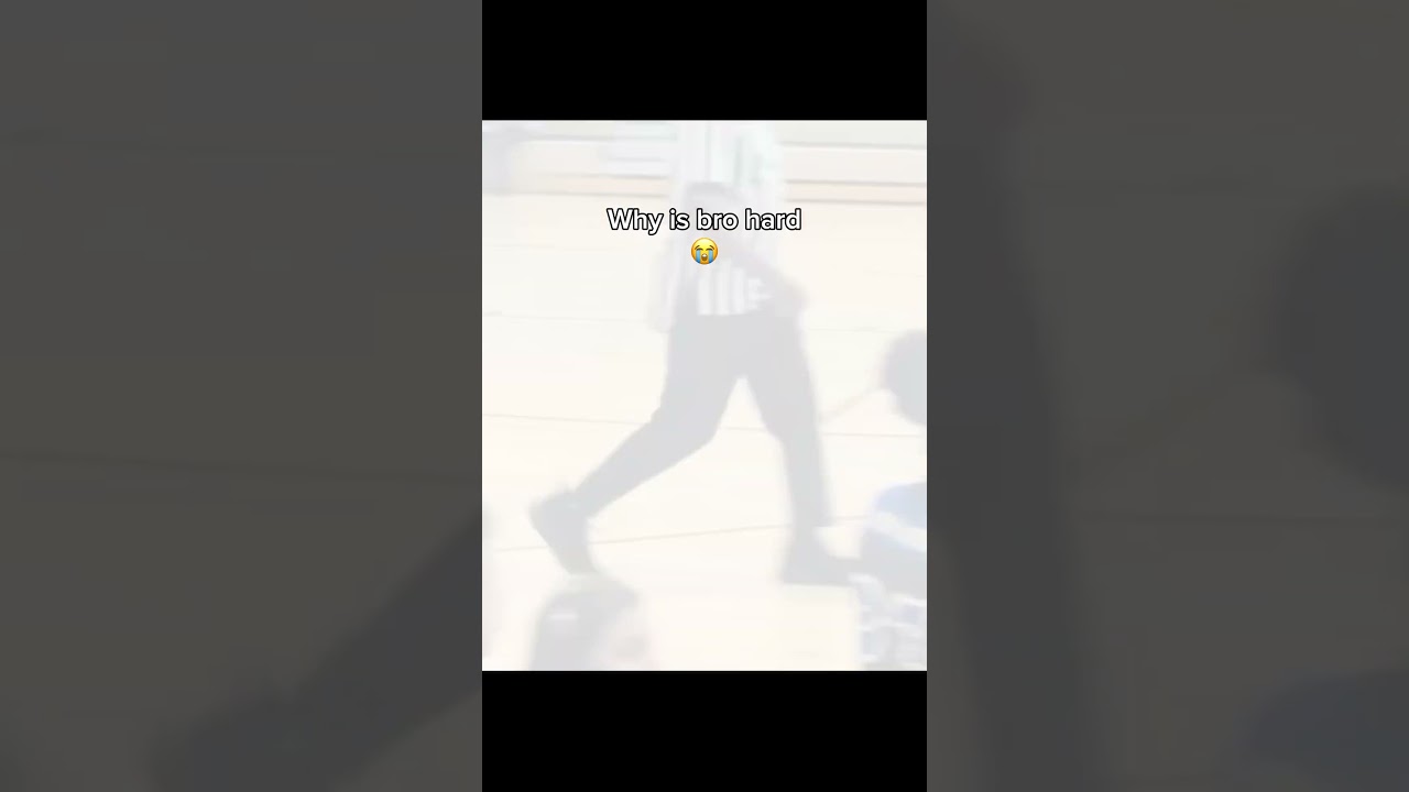 The ref got too excited 😭🥀