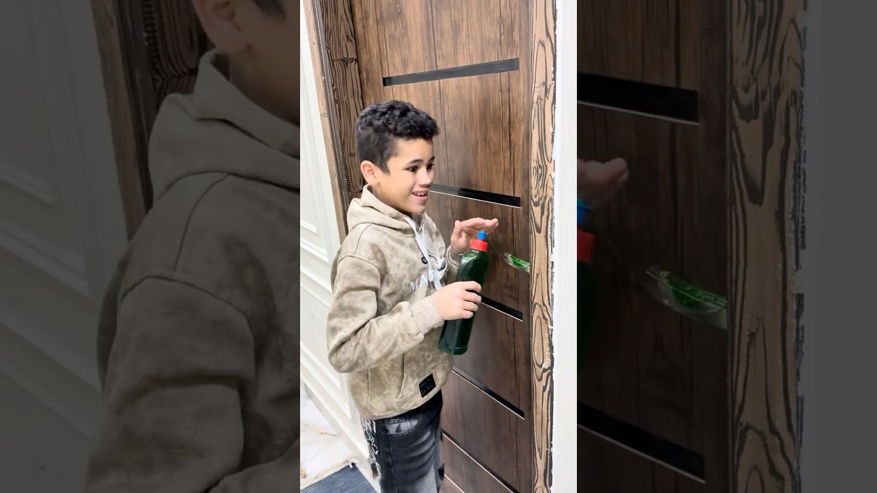 لما تعمل مقلب في أختك😂