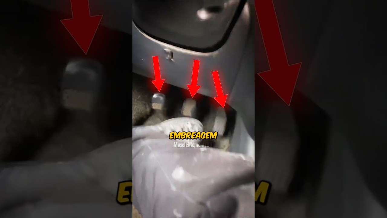 O QUE ACONTECE se pisar nos 3 pedais? 🤔