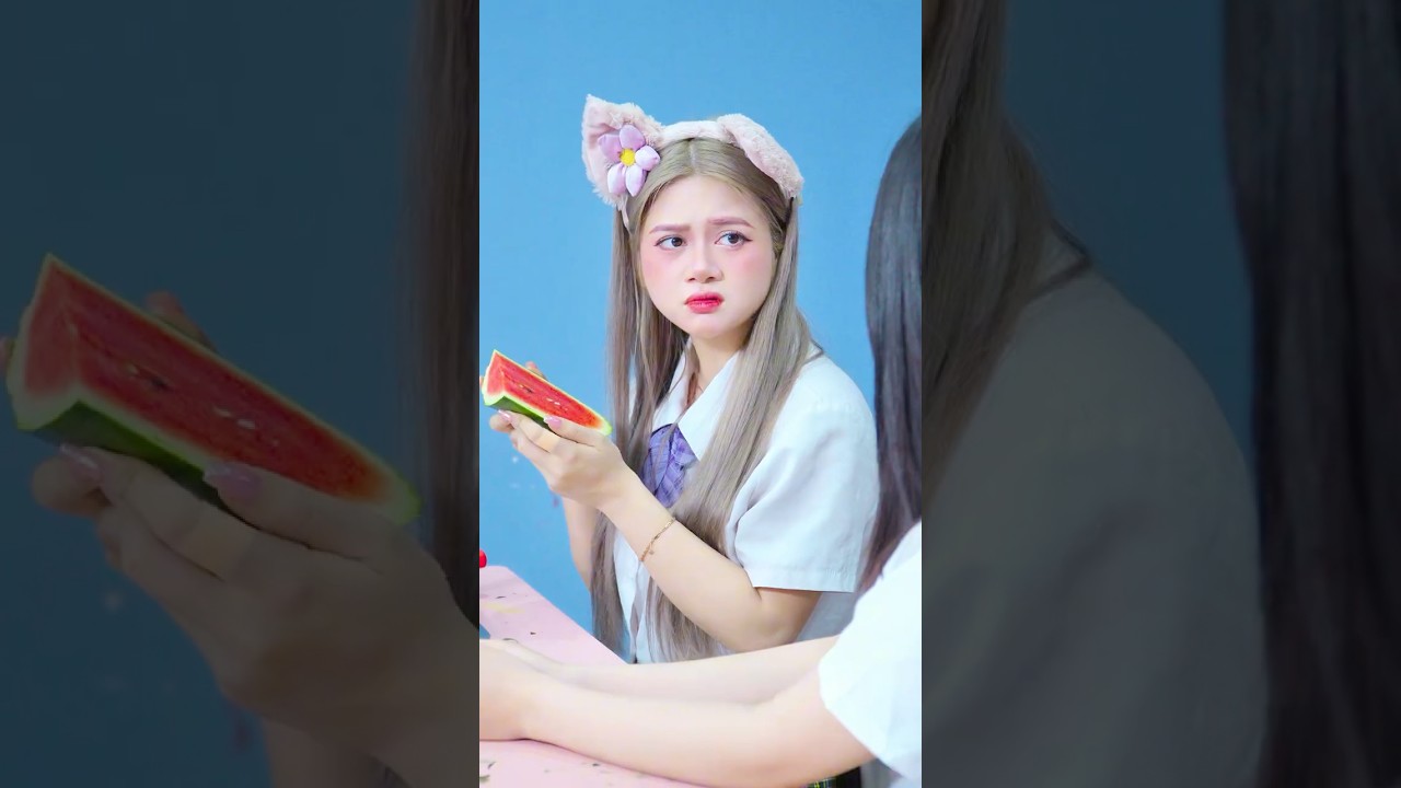 Slice by Slice… Not So Nice 😅🍉 #lilymeow #lilymiumiu #couplegoals #schoolcrush #schooldrama