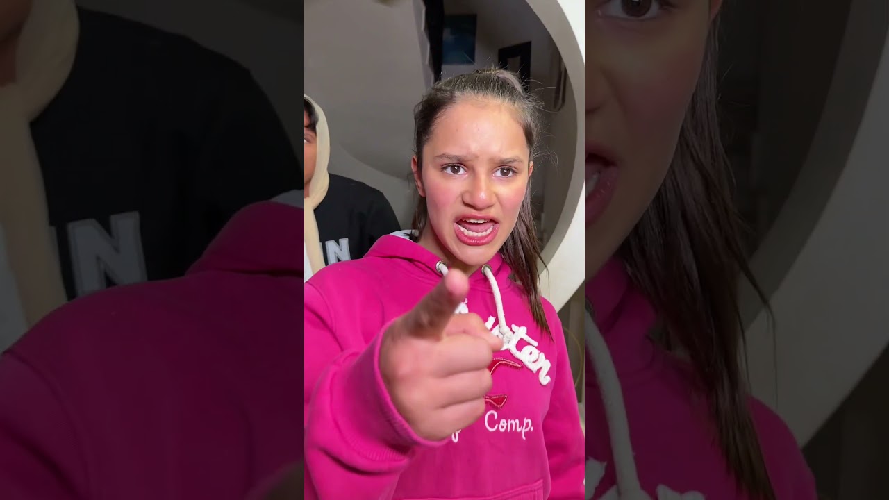 جوزي مفكر حالو باب الحارة:🤣