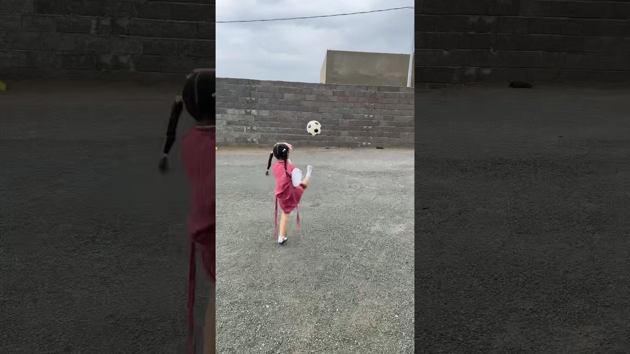 جيهان تقلد كريستيانو رونالدو ⚽️🔥 #shorts