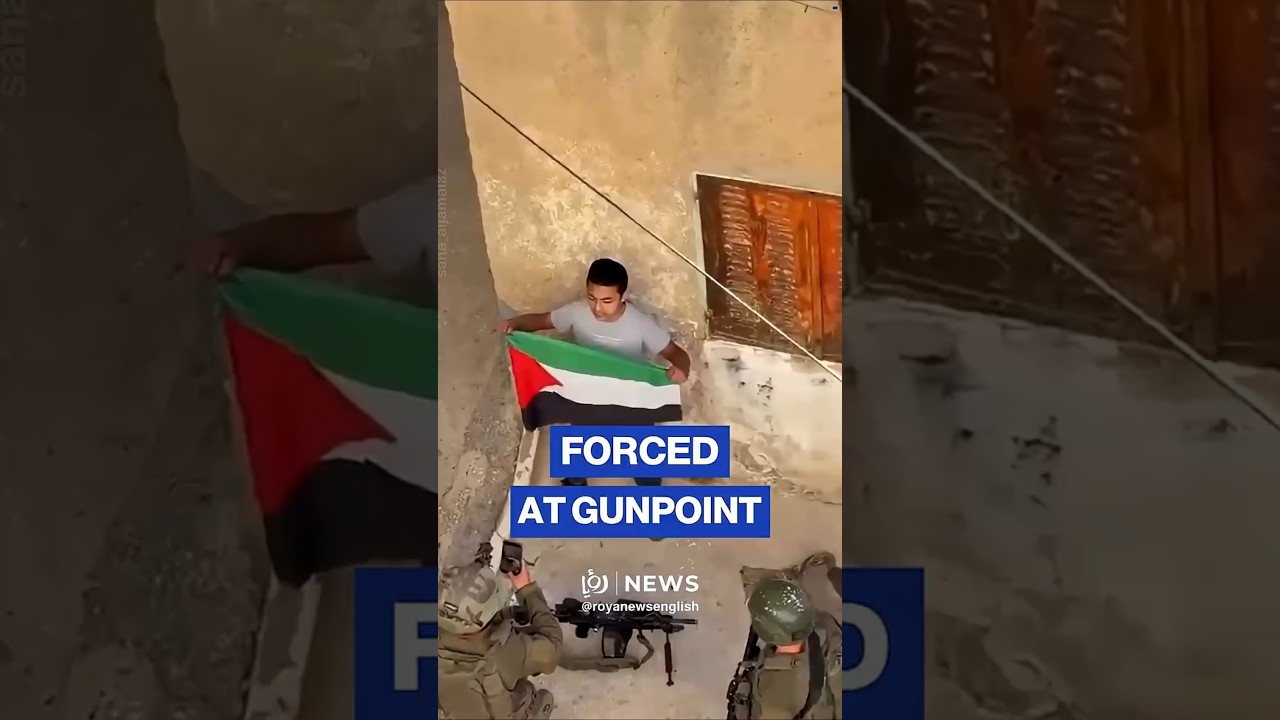 🇵🇸 ‘Israeli’ forces force Palestinian teen to raise flag at gunpoint