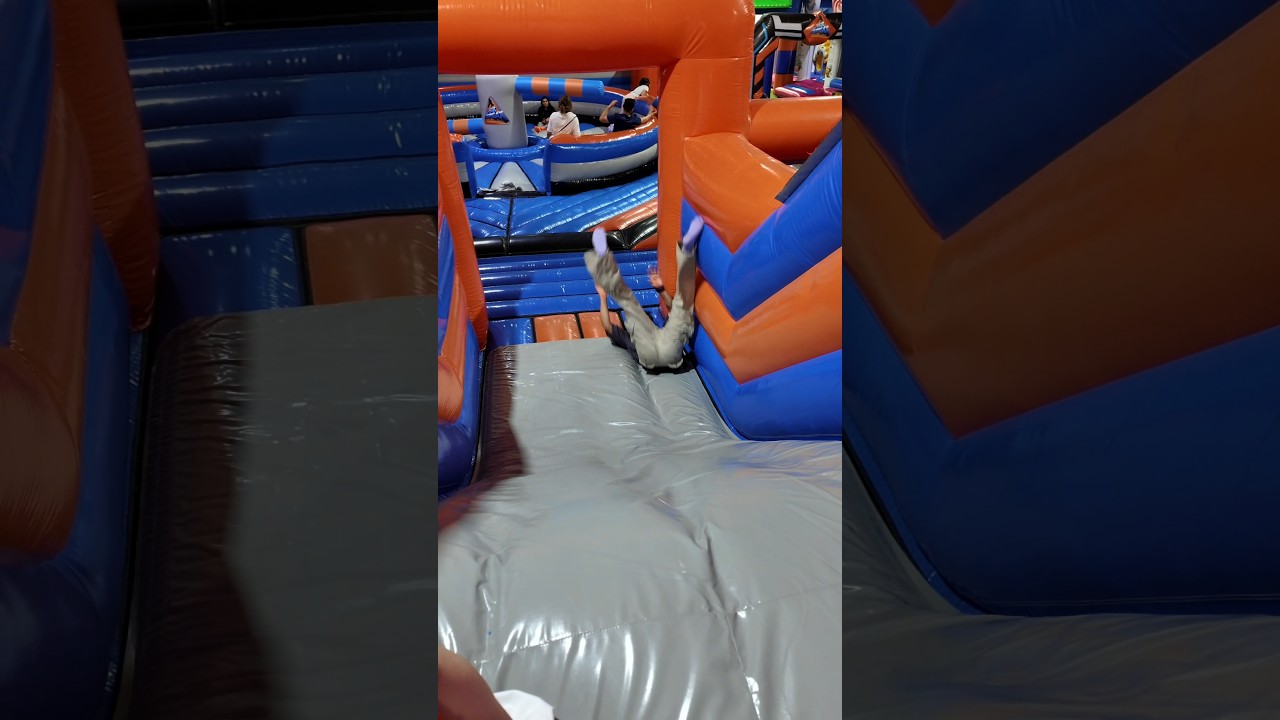 دخلت مكان اسمه Airmaniax في ابوظبي شوفو حصل معايا ايه😂