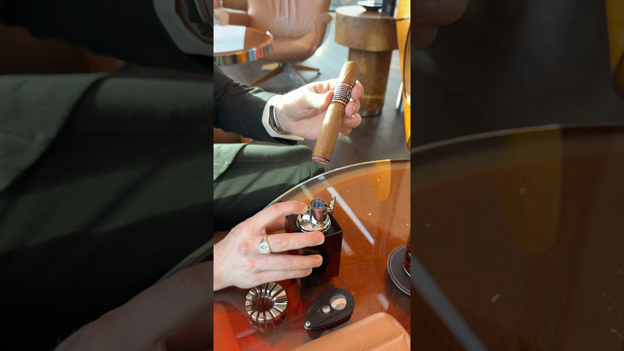 #ASMR cutting and lighting of the EGM EMPYREAN Heraldo at the Emory hotel in London 😍 #asmrsounds
