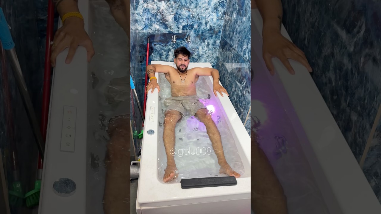 मेरी मम्मी bathtub लाई 🛁🥳 #youtubeshorts #funny #comedy #shorts #golu008 #garmi