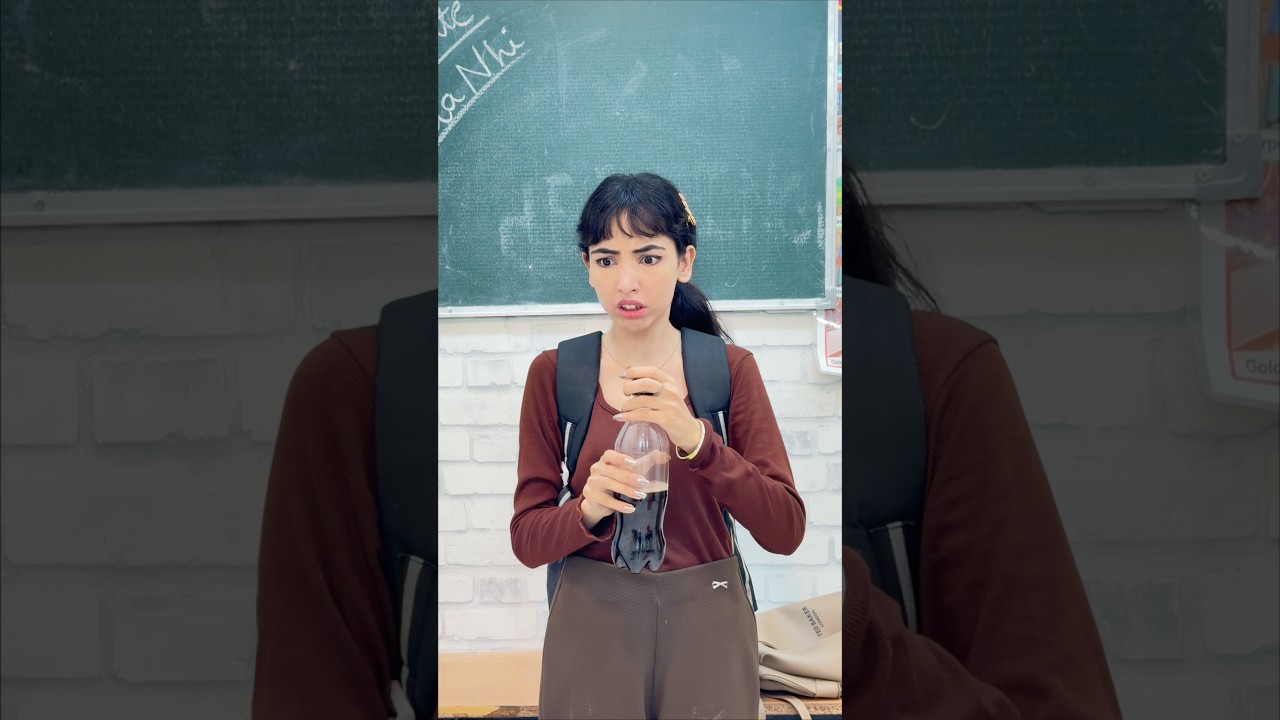 Simran drank a Magical Drink✨🍾😱|Simran Makhija| #shorts #schoollife #school #comedy #funny #sad
