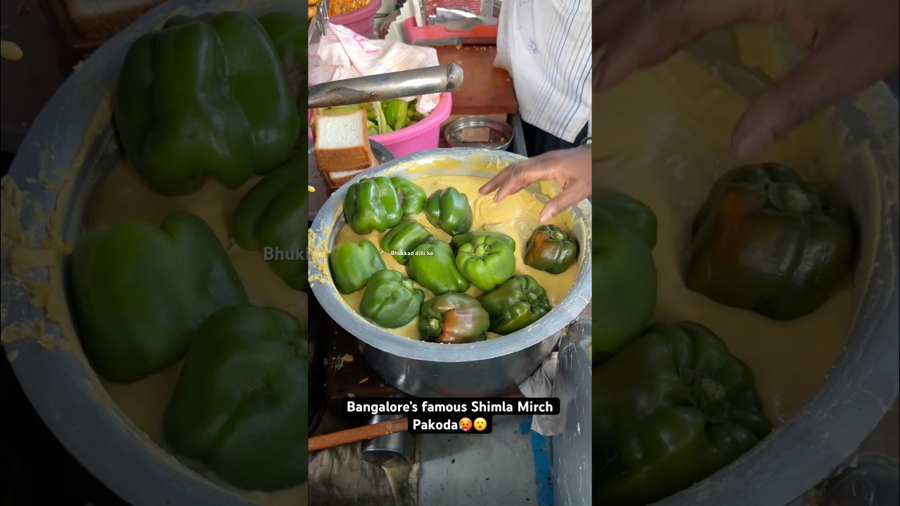 Bangalore’s famous Shimla Mirch Pakoda🥵😮|| Indian Street Food
