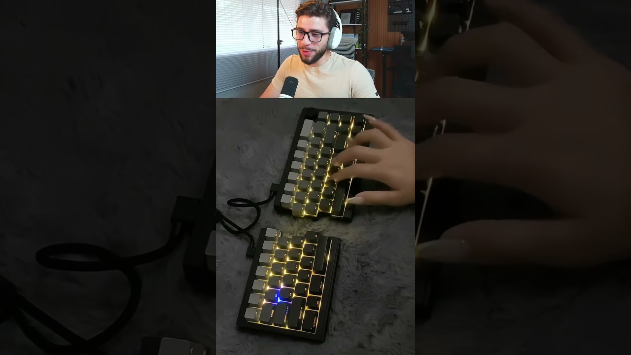 Teclado separa em 2 kkkkk