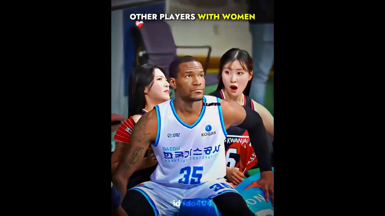 Other players with women but the last one 🥹❣️