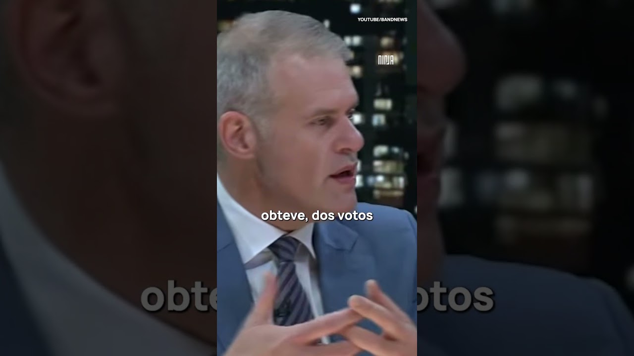 🚨Flávio Bolsonaro se enrola sobre críticas ao sistema eleitoral que elegeu toda a famílicia🚨