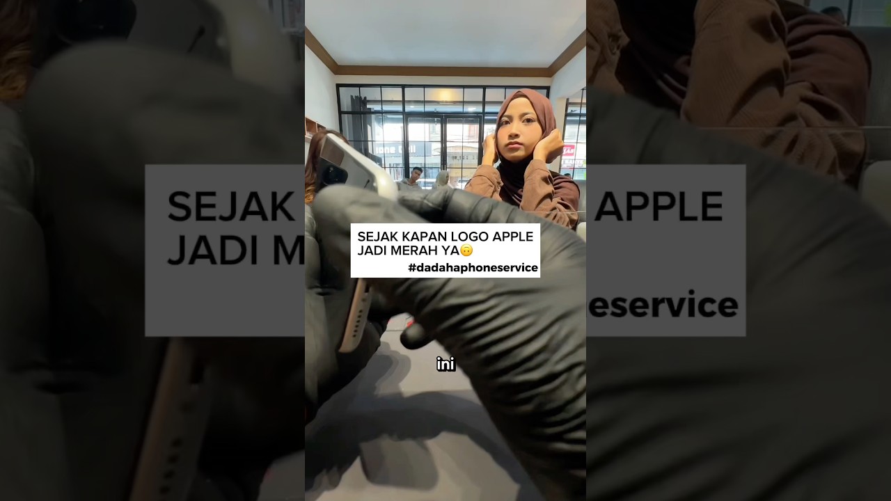Sejak kapan logo apple jadi merah ya🙃 #service #handphone #iphone #shorts #shortvideo