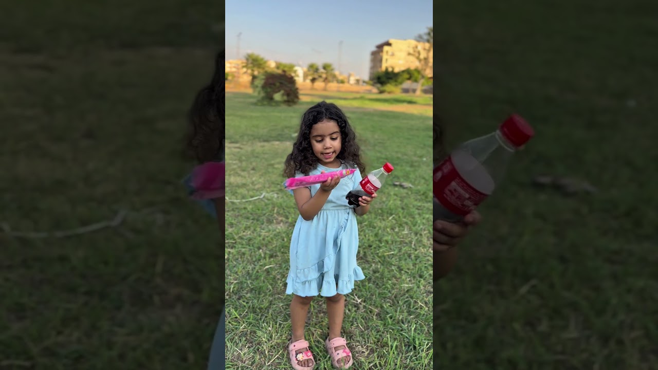لما بتخود حاجه الحلوه من اختها الصغيرة😂#shorts