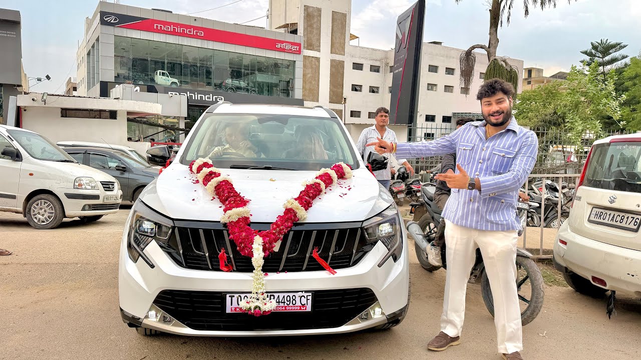 Finally Taking Delivery of Our New MAHINDRA XUV7XO 🔥 Best Car Under ₹30 Lakh 👌