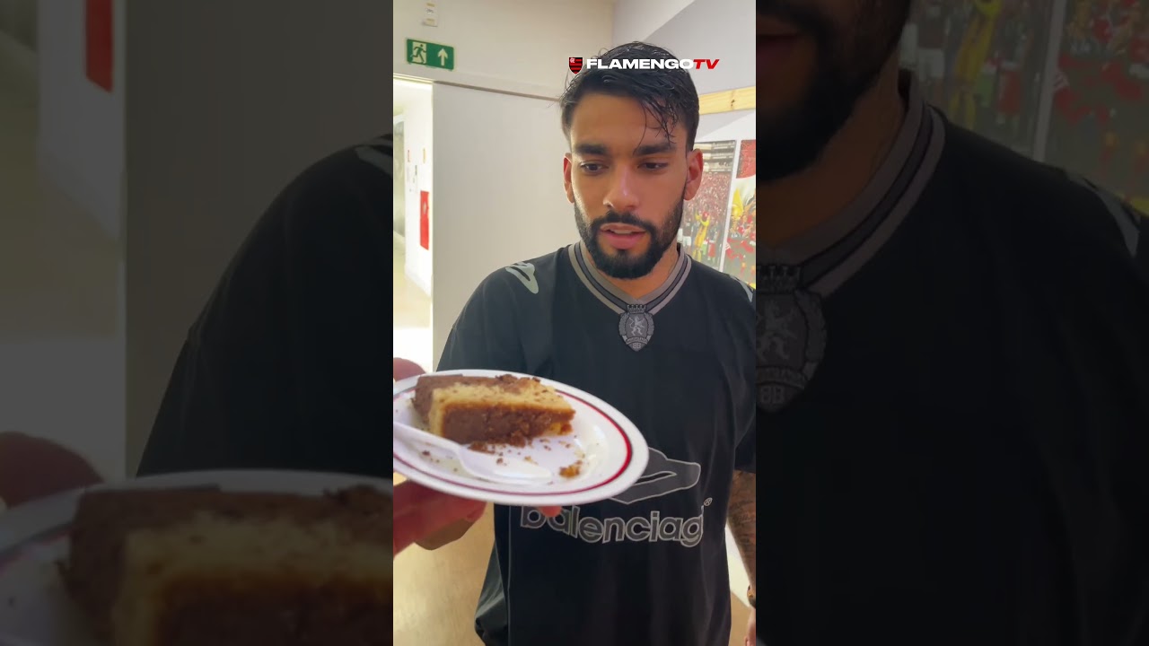 O BOLO TÁ APROVADO PELO PAQUETÁ, PEQUENO ARTHUR! ❤️🖤 #flamengo #flamengotv