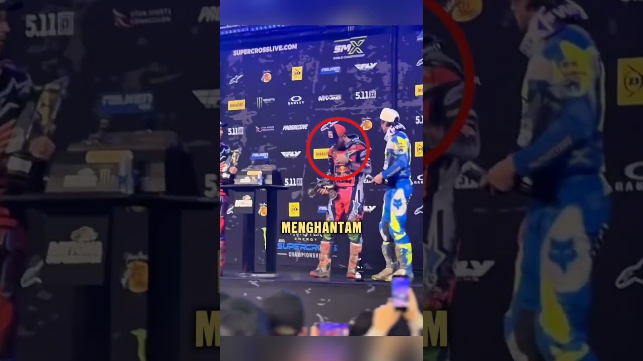 Trofi Menolak Dirayakan #shorts #shortvideo