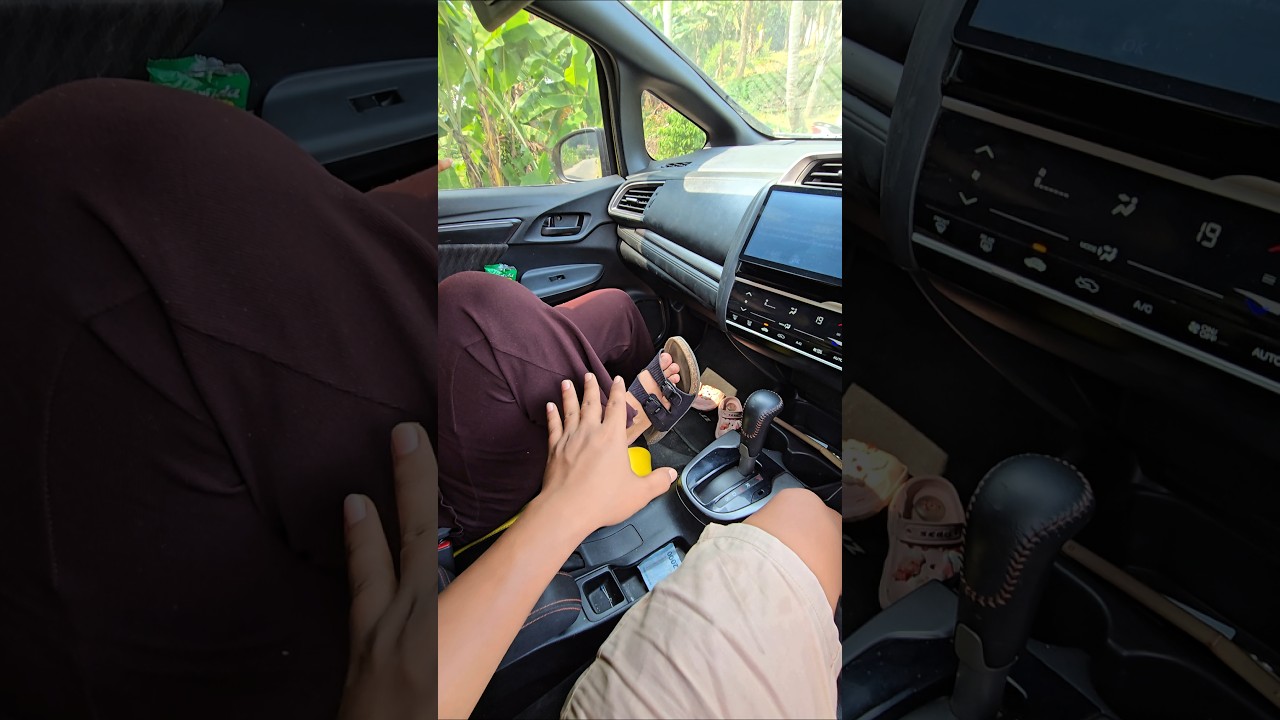 mamah zira ketawa ngakak sendalnya otong buang #trendingshorts