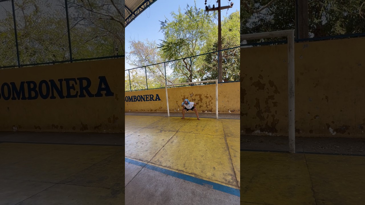 Aquela Goleira Pega Todas As Bolas