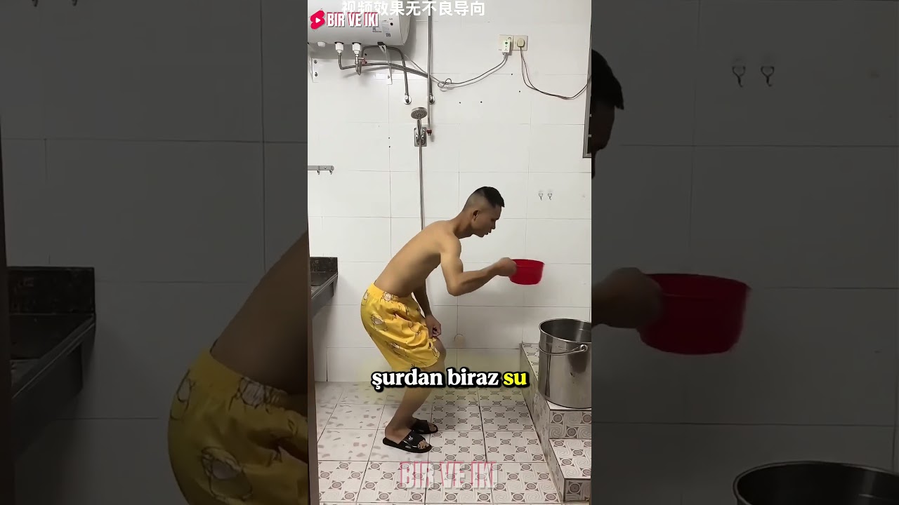 Turşu Gibi Kokan Çocuğun Dramı! 😂🥒