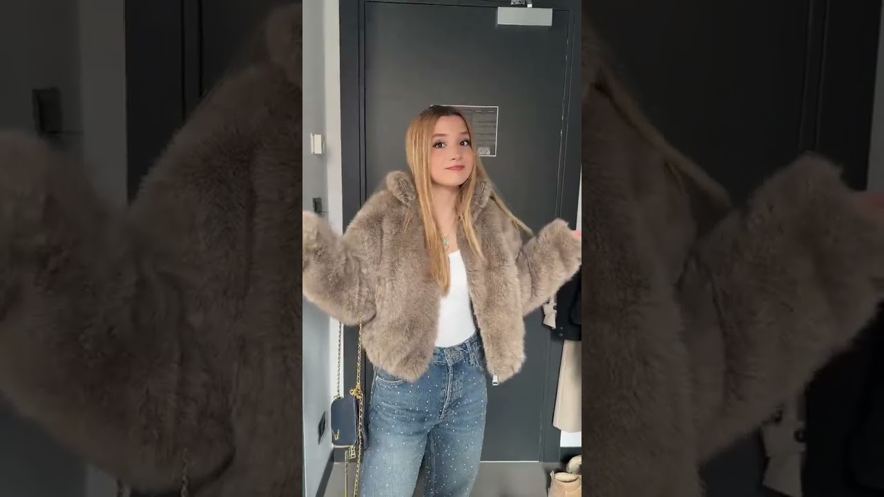 Ecrin Su Çoban Yeni TikTok Videosu. Ömer Cihat Şaşma.