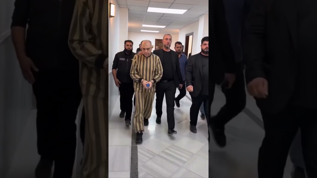 لحظة الحكم على عاطف نجيب ✍ وزارة العدل تنشر تفاصيل جلسة النطق بالحكم