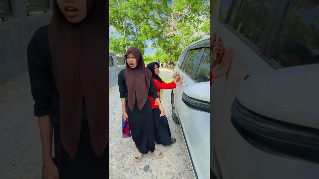 Buka pintu mobil
