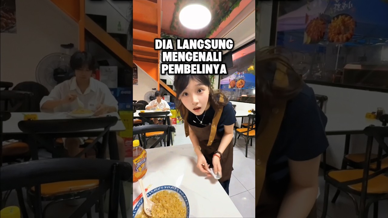 Saat mengambil makanan pacarnya