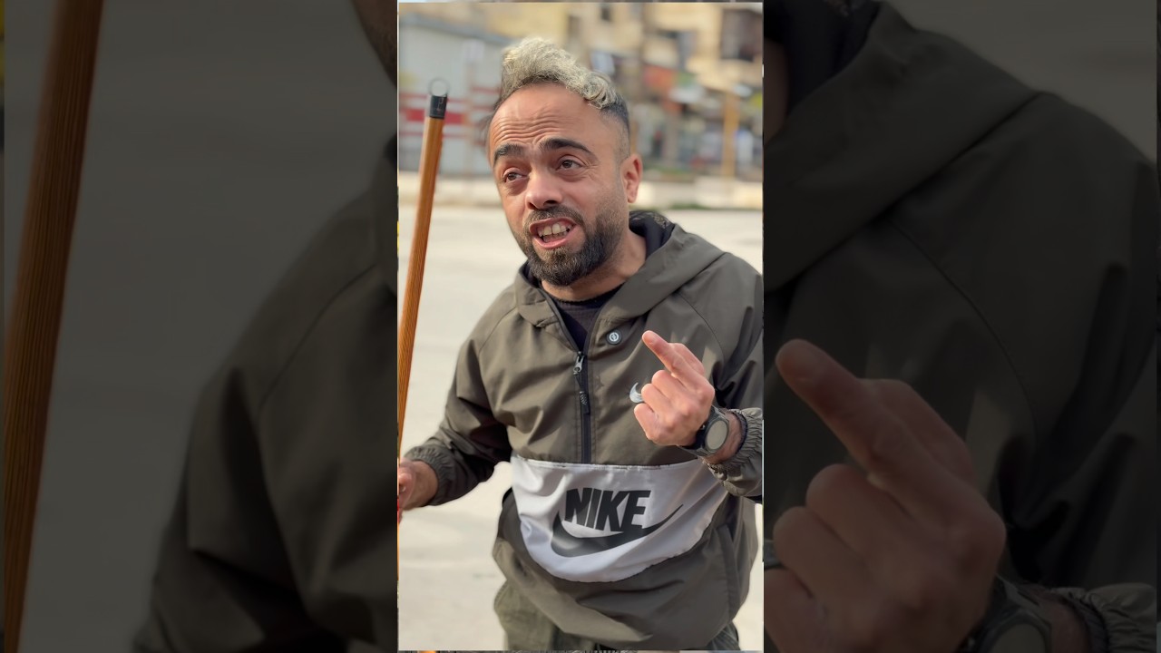 بياع فواكه غبي🍓😂😂