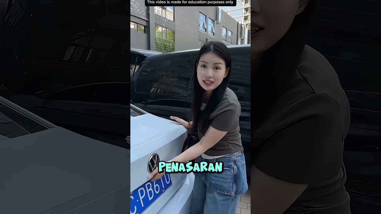 dia menabur pasir ke mobil