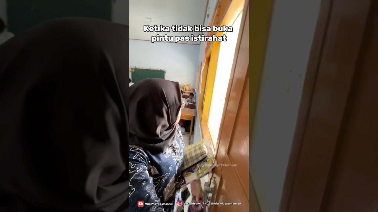 KETIKA TIDAK BISA BUKA PINTU PAS ISTIRAHAT#shortsvideo #schoollife #gurusd #gurumuda #viralshorts