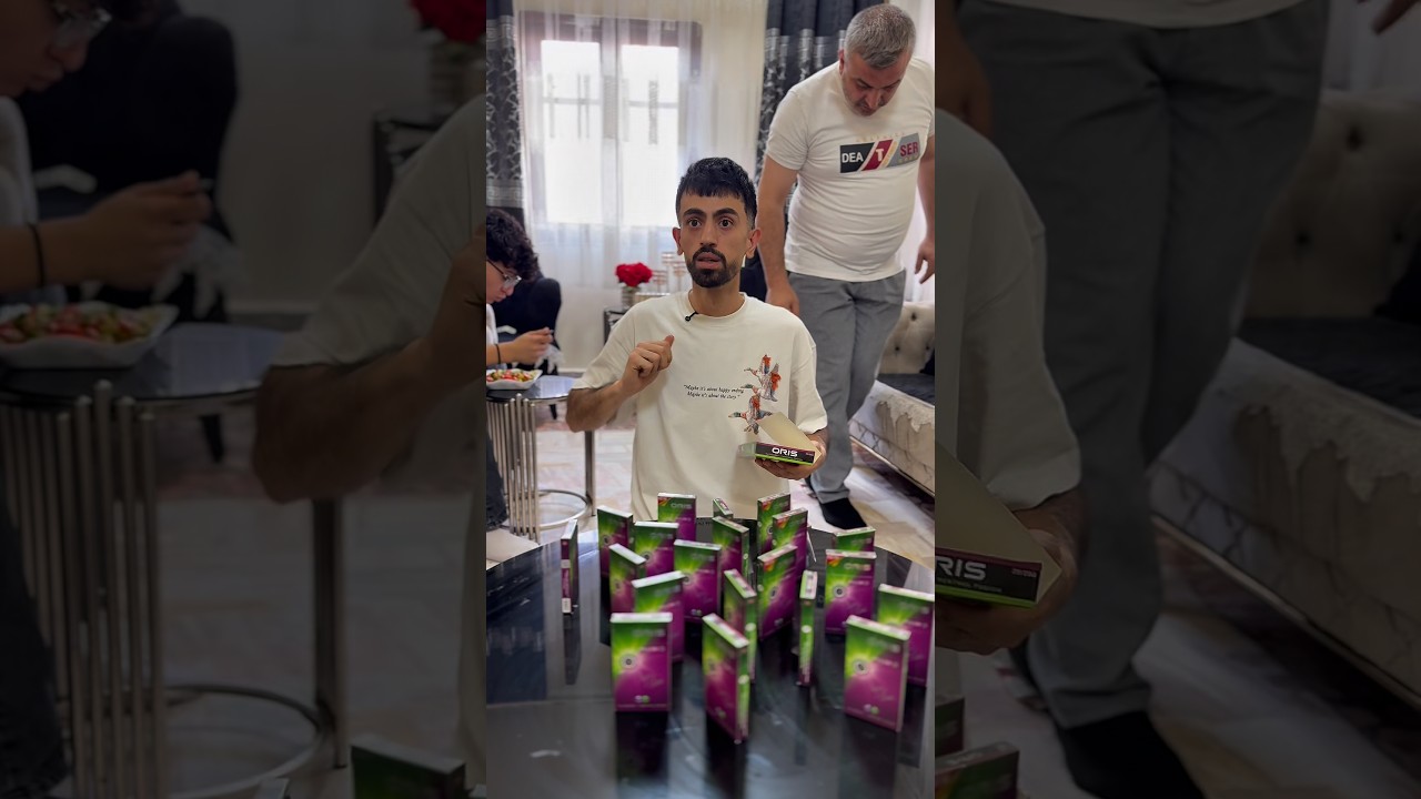 عيلة كلها مجانين شوفو شو عم يعملو 😂🤣🤣 البرنس #shorts