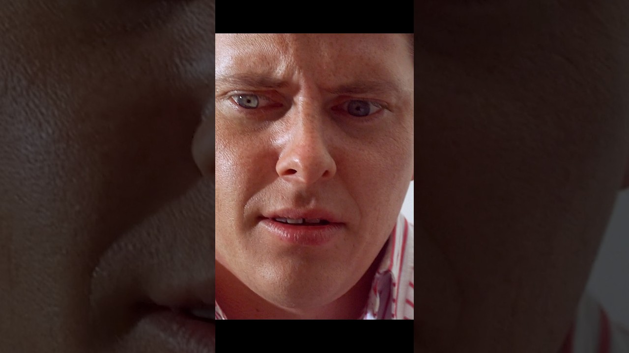 【The Wrong Guy】The Killer Almost Fell to His Death?#movie #shorts