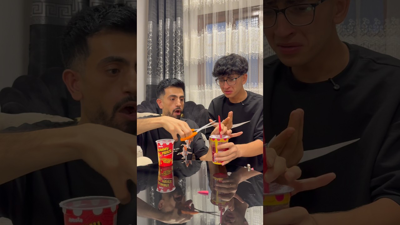عيلة كلها مجانين 🤪🤣🤣 البرنس #shorts
