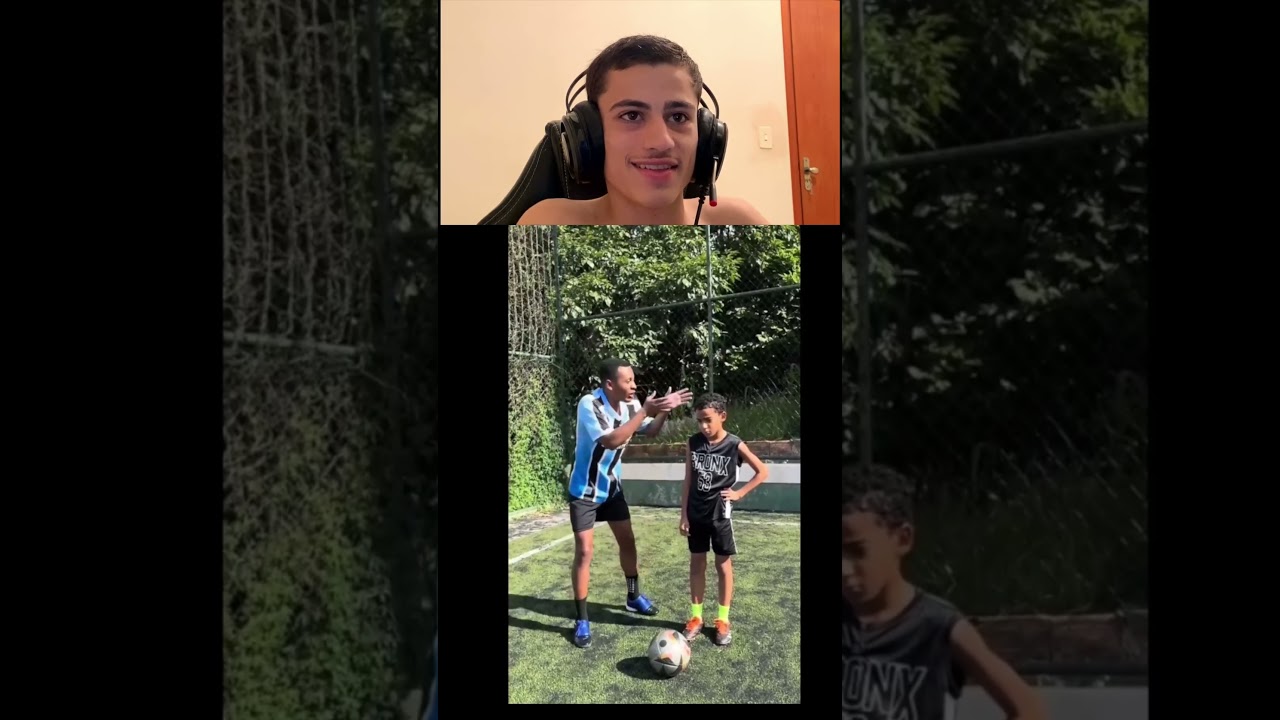 PAI JOGANDO CONTRA O FILHO  #gigante #futebol #reaction #shorts
