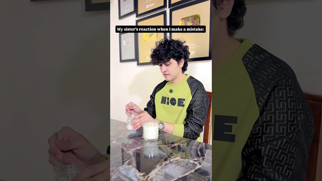 Mom’s reaction🥰 VS sister’s reaction💀 #zidaanshahidaly #family #shorts