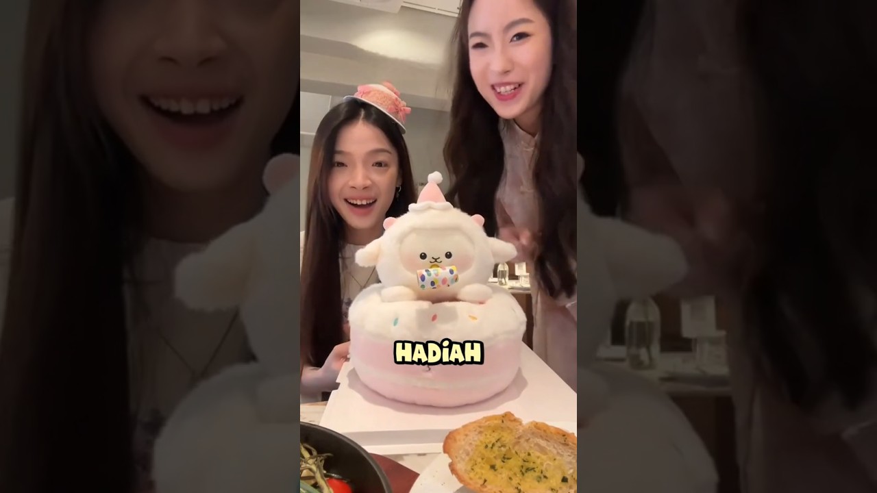 POV : Cewek beruntung yang disayang keluarga dan dapat hadiah pas ulang tahun ☺️🥰