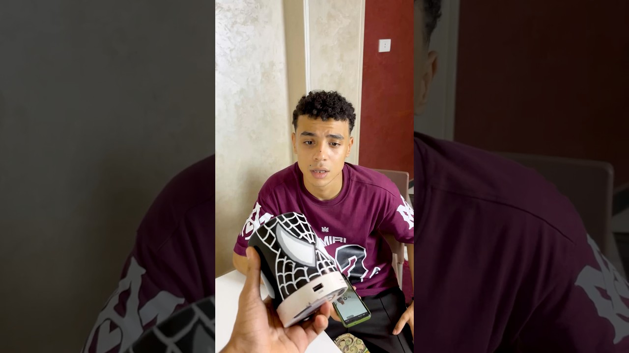 رسمت علي سبيكر اخويا بدون علمه وفاجئته!