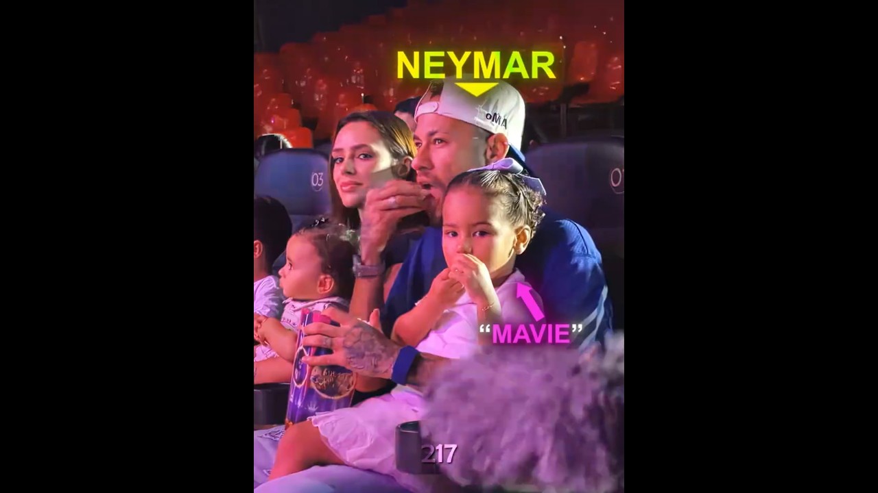 Mavie Reacts to Neymar On Stage...😂❤️