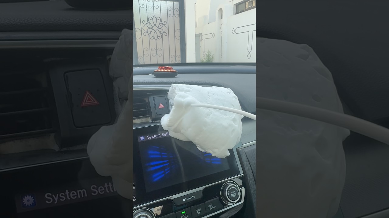 En car air conditioner prachanaiya sari pannidan 😍 adhavan aj #shortsindia ￼